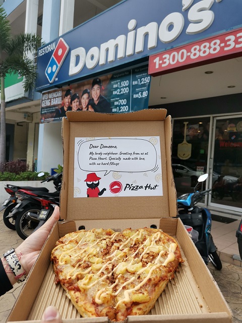 pizza hut pesaing dominos pizza