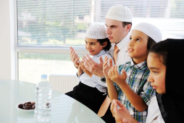 panduan didik anak berpuasa ketika Ramadan